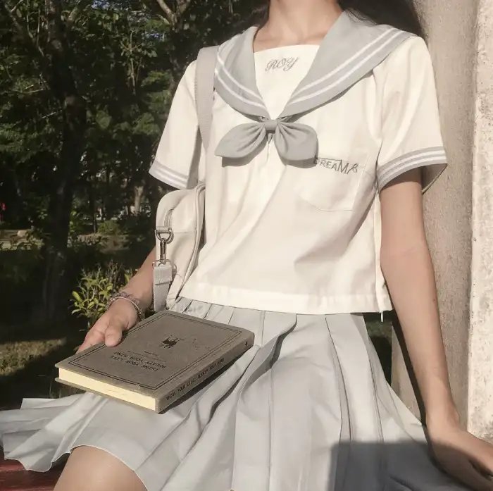刺客娇娃:赏金女猎人海报