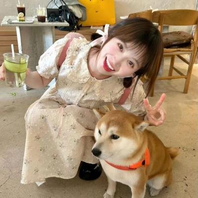 怪诞秀海报